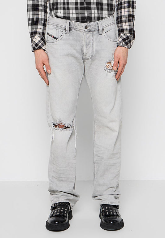Diesel LARKEE X L.32 PANTALONI Light Grey (ZZO2UVY07-Q00) Men